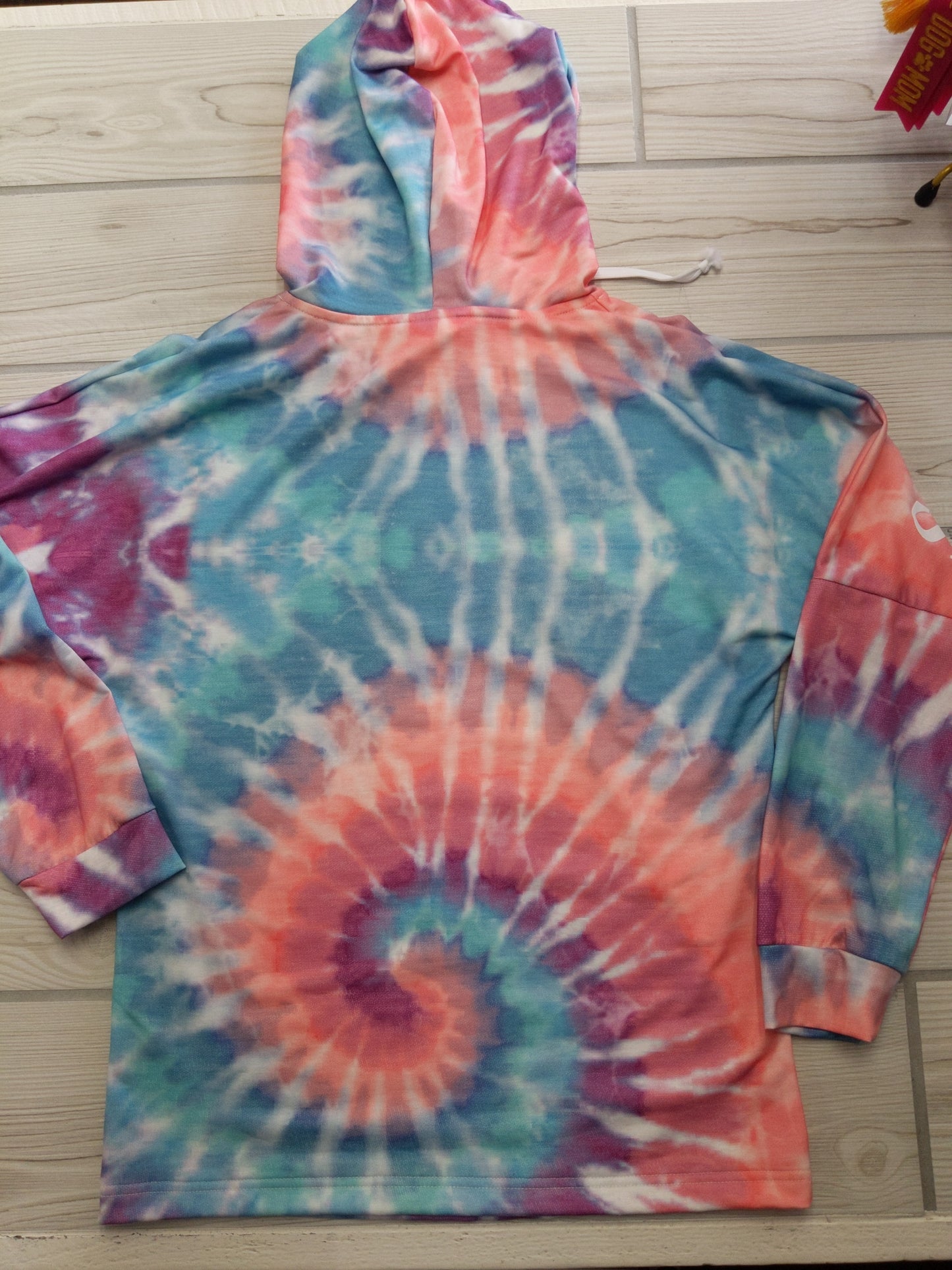 0121-COASTAL-HOODIE-SWIRL