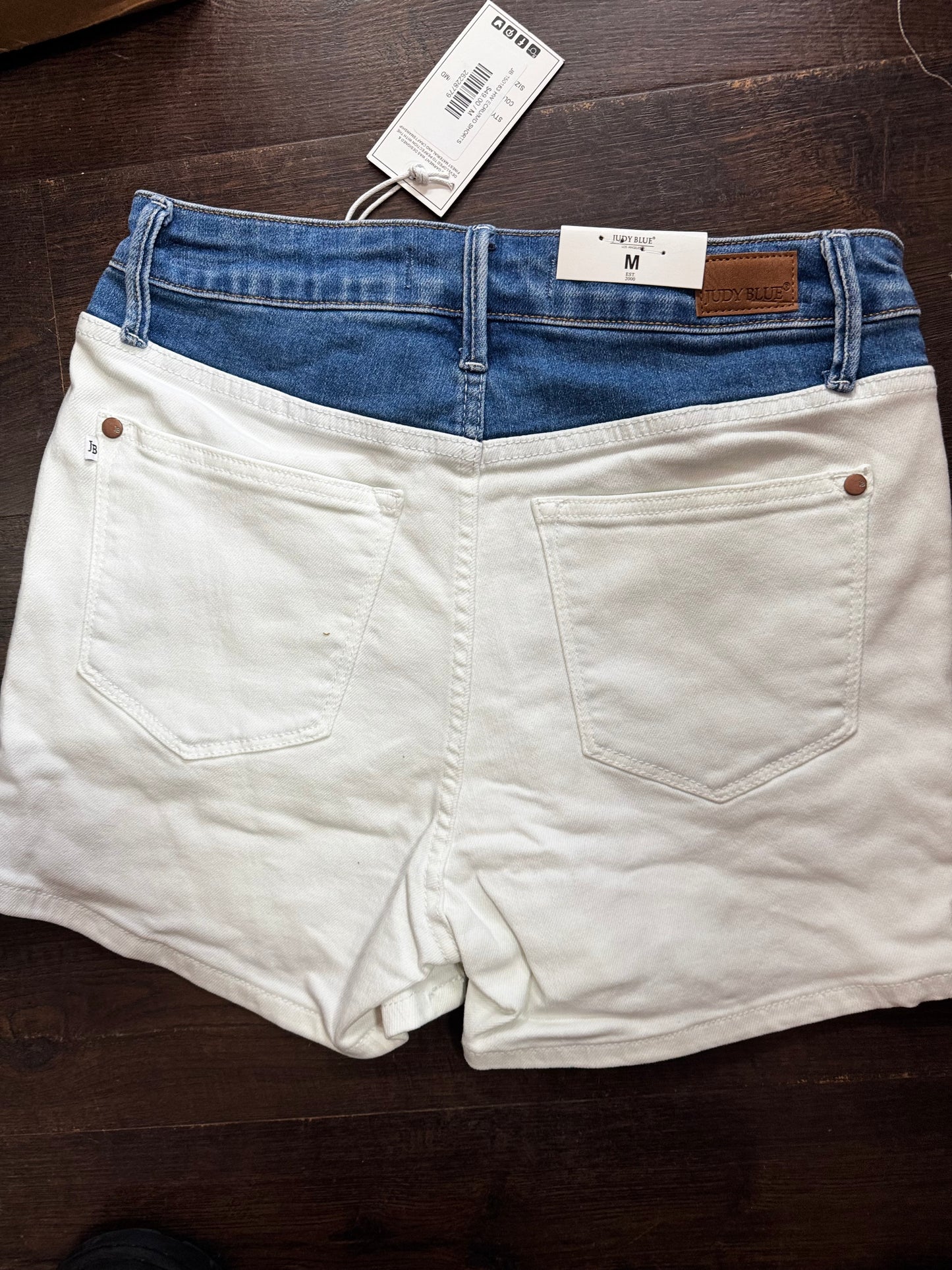 JB 150183 HW ECRU/MD SHORTS