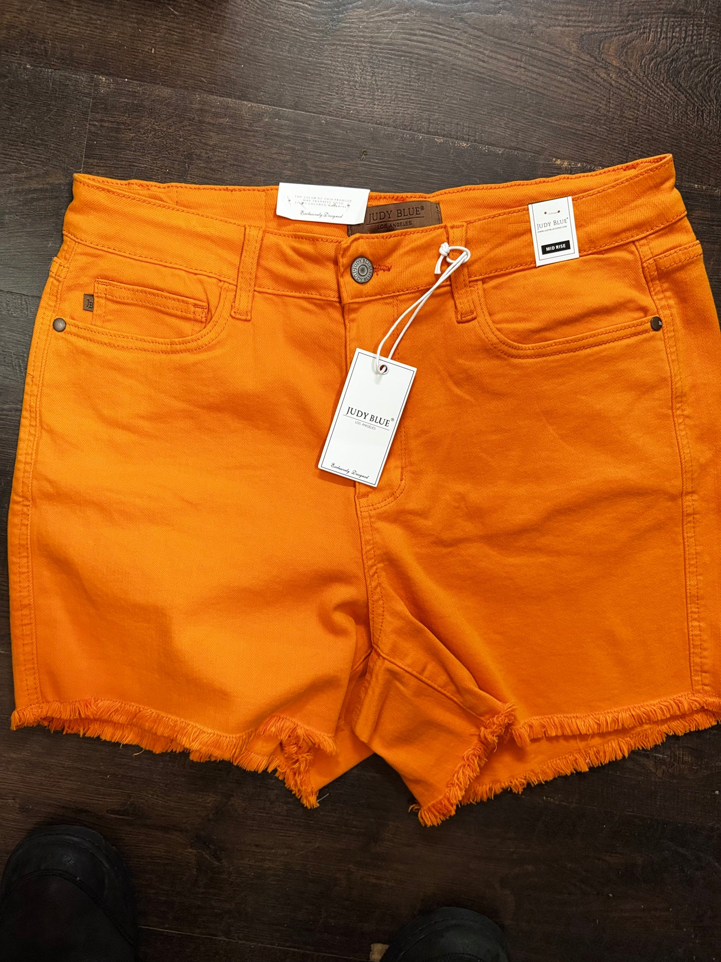 JB 150288 MR GARMENT DYED FRAY HEM SHORTS-org