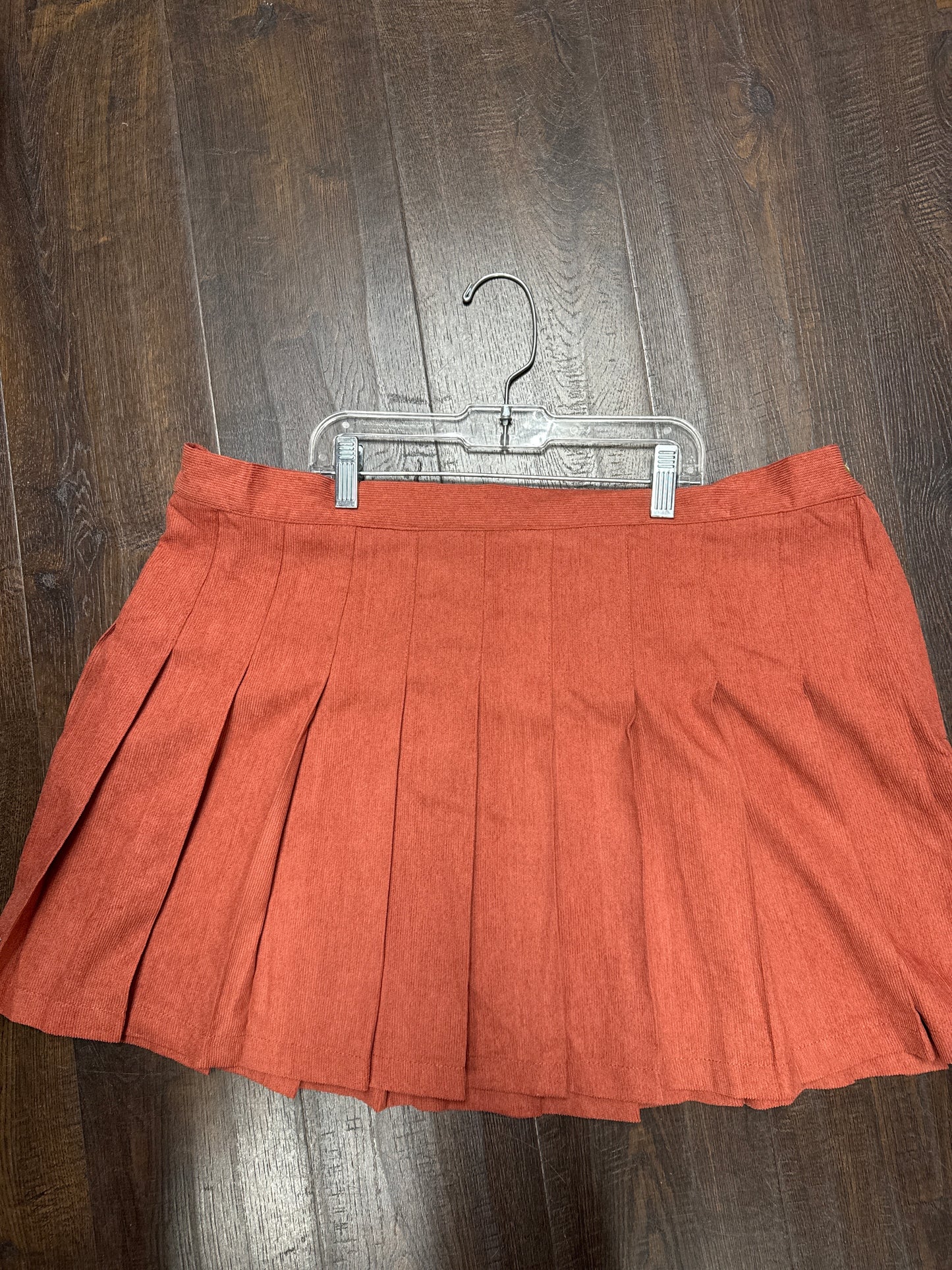0322-PLEATEDSKIRT-SPICE