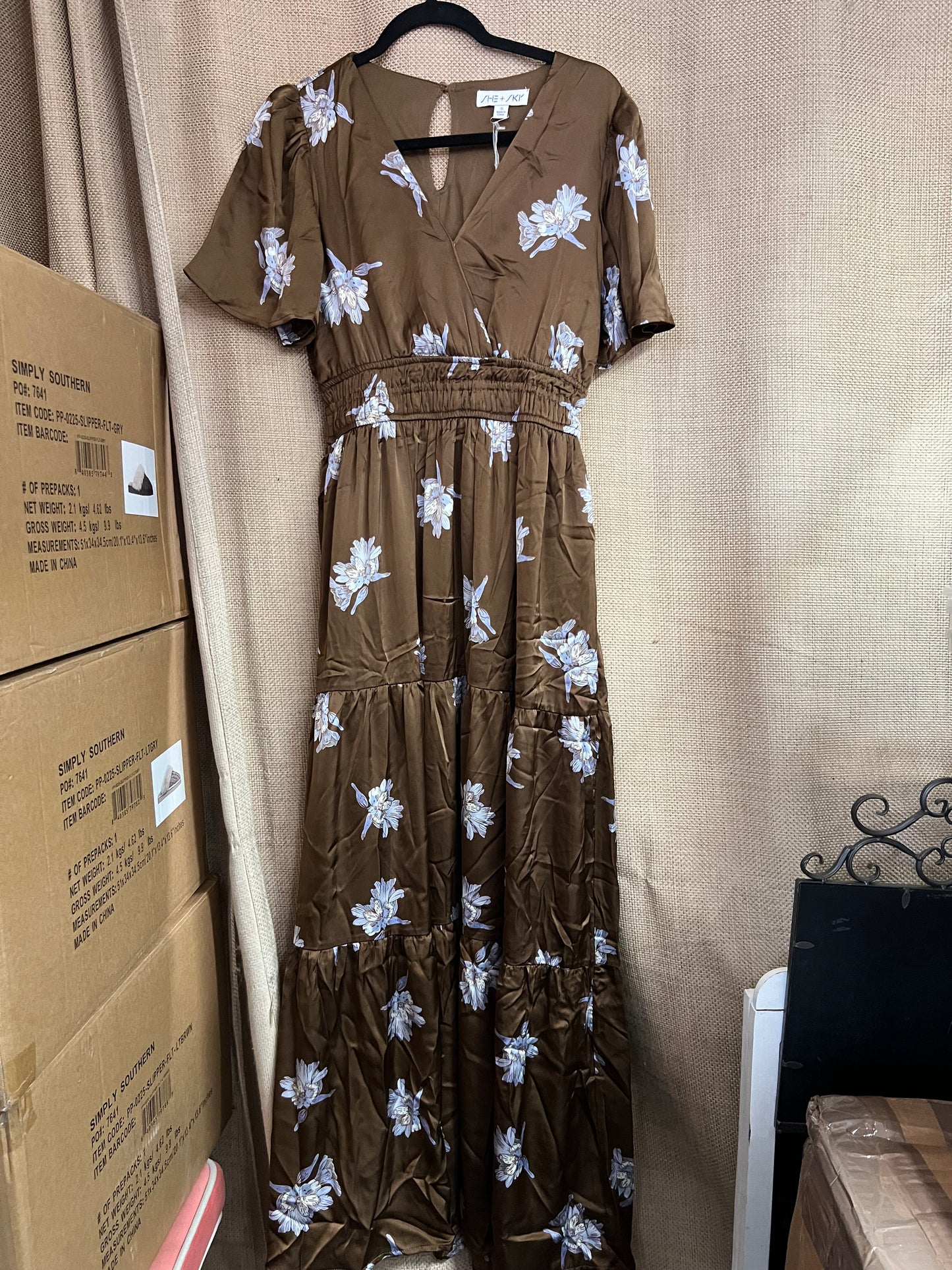 SHE+SKY SY9726 Two color way stories, Black or Mocha floral mid lenght. SILKY fabric