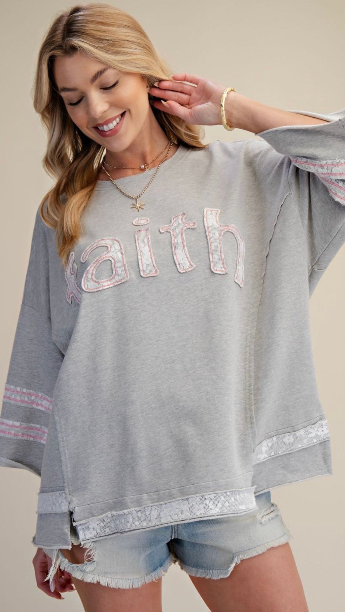 Easel ET71972 Heather Grey 3/4 Slvs Faith Patch Front