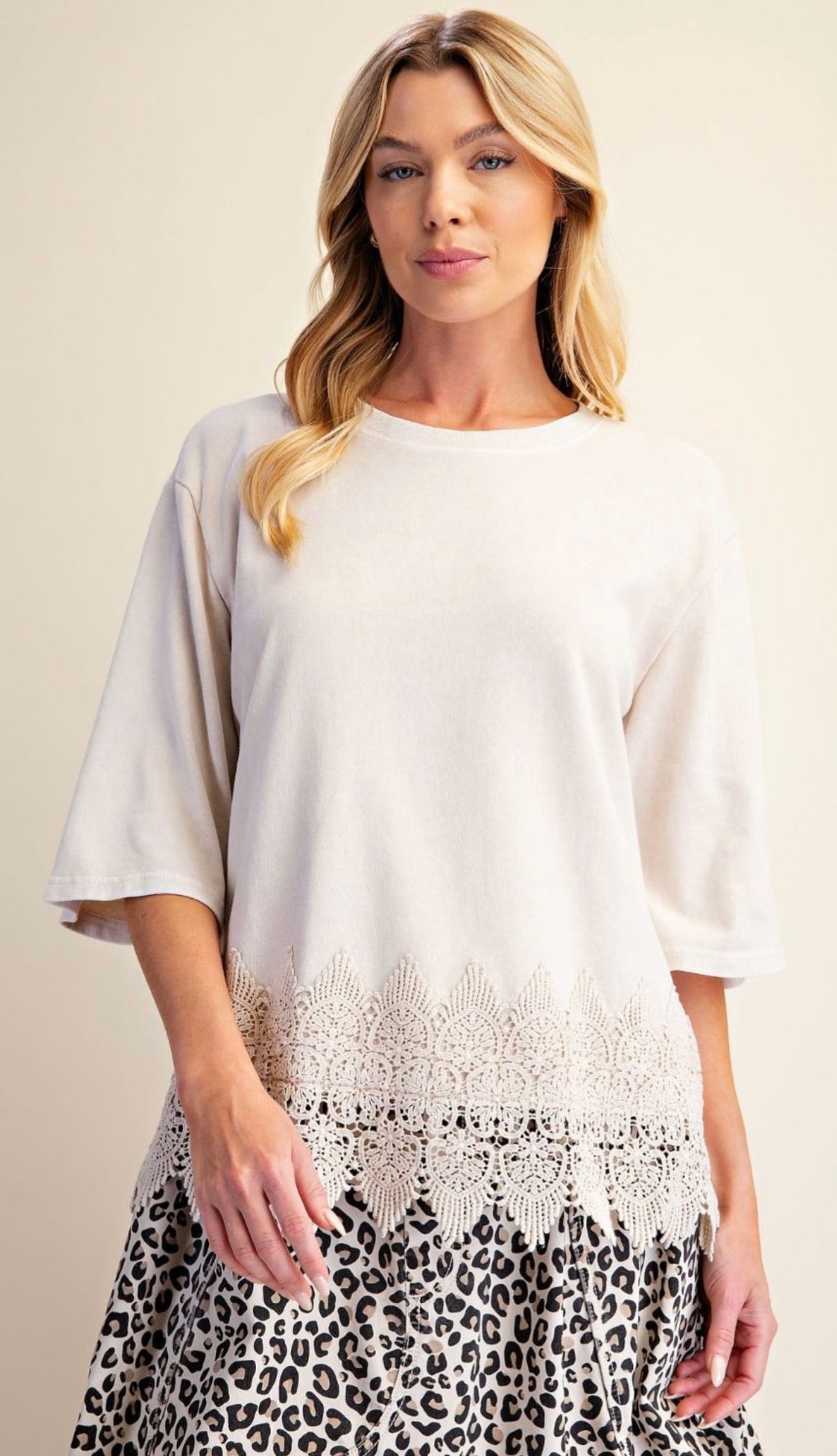 EASEL ET19137 ECRU WASHED LACE BOTTOM BOXY KNIT TOP