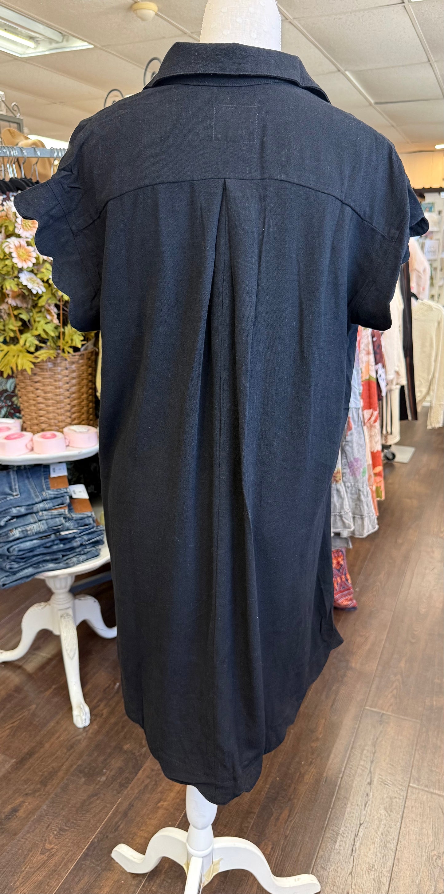 Umgee C5715 Black Linen Scallop Sleeve Dress