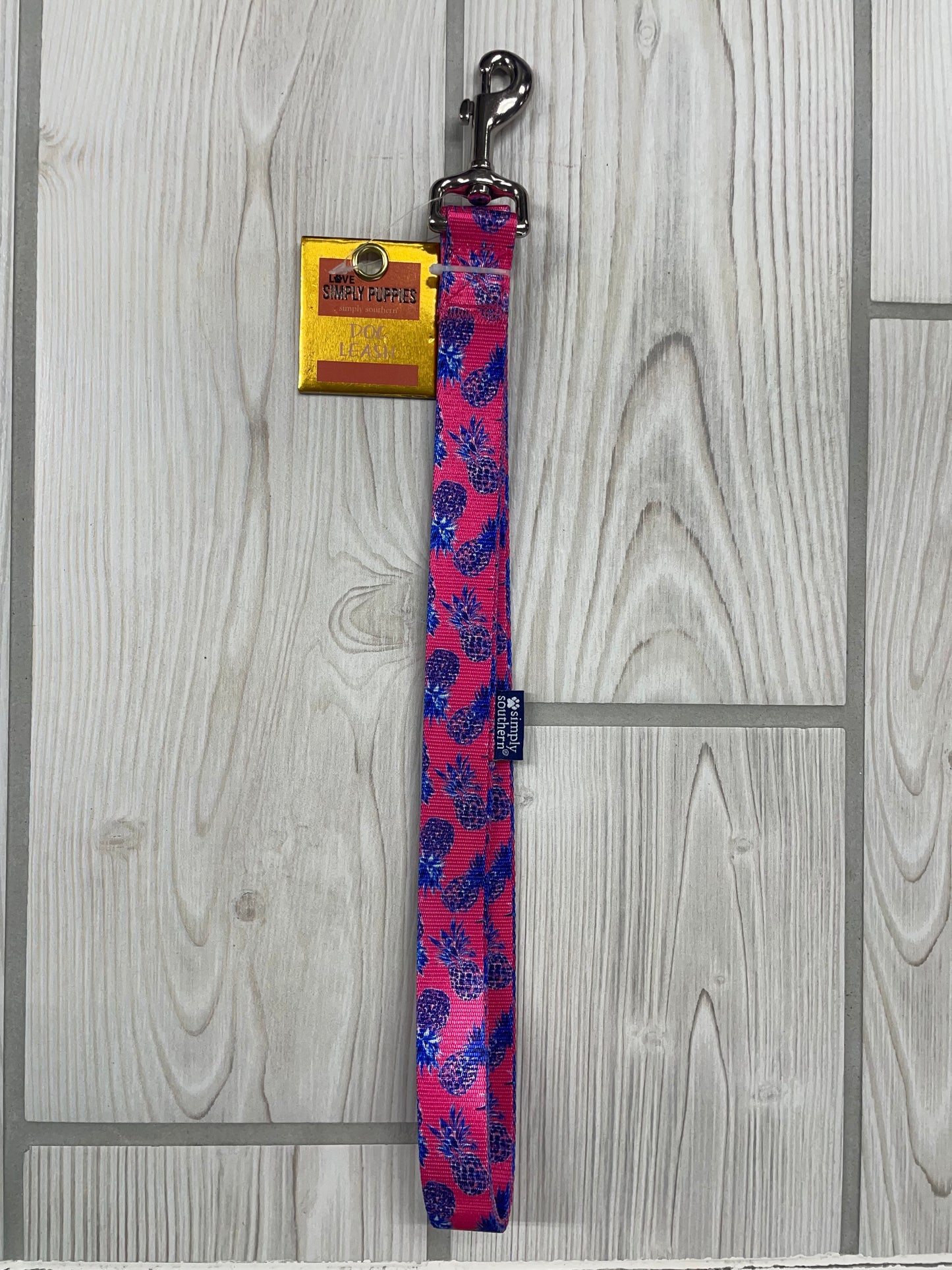 0220-LEASH-PINE