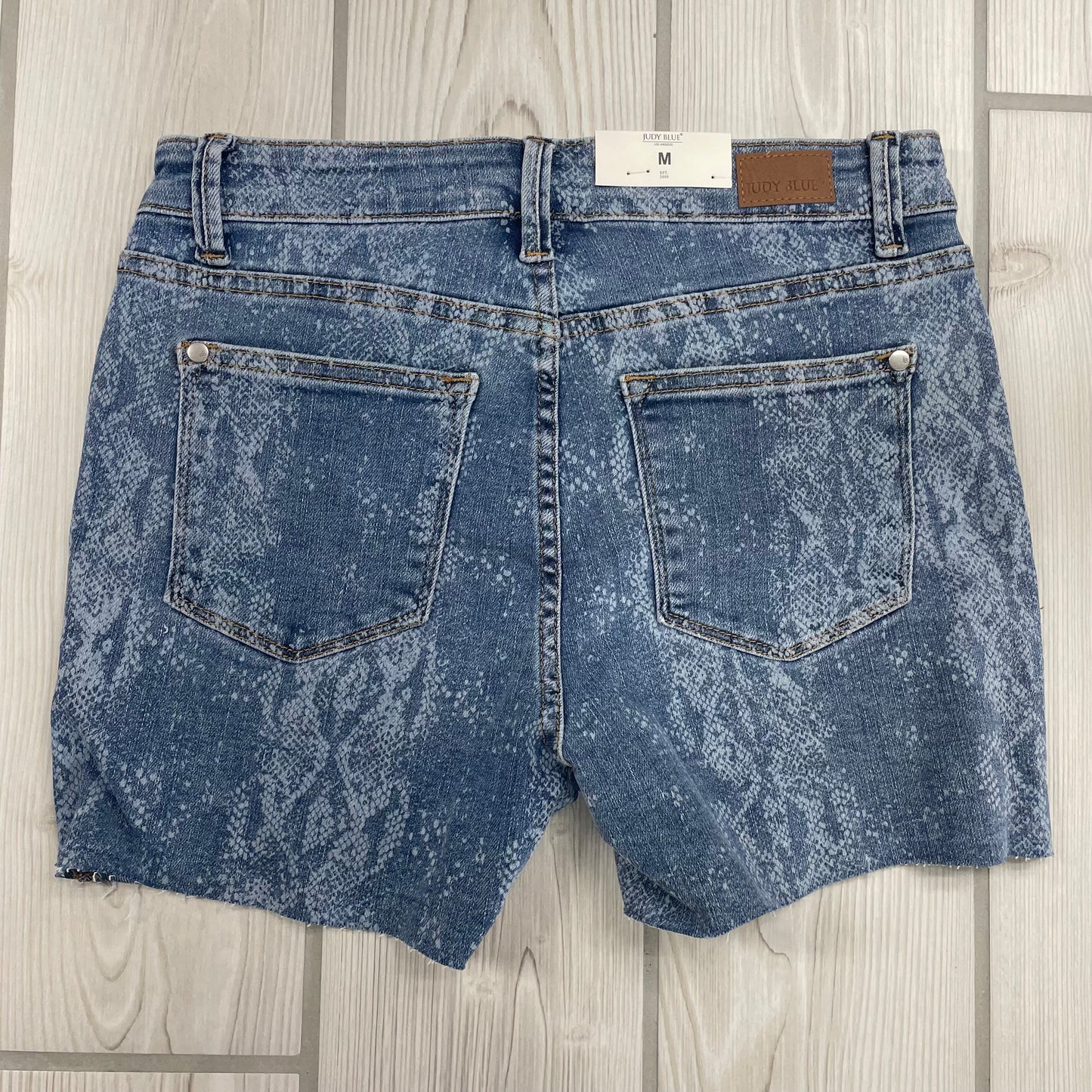 JB150207 MED BLUE SHORTS snake