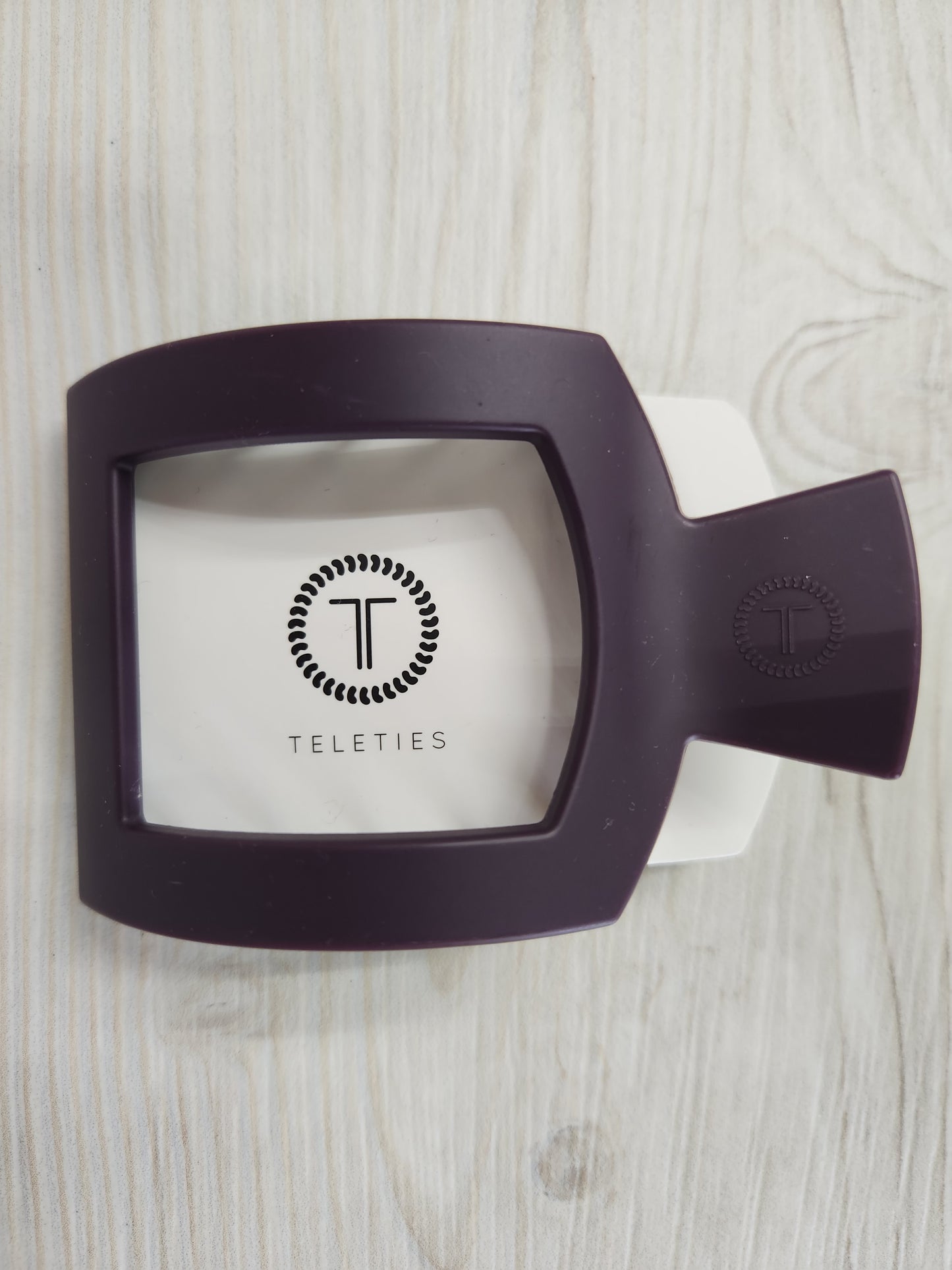 Teletie Medium Flat Square Clip