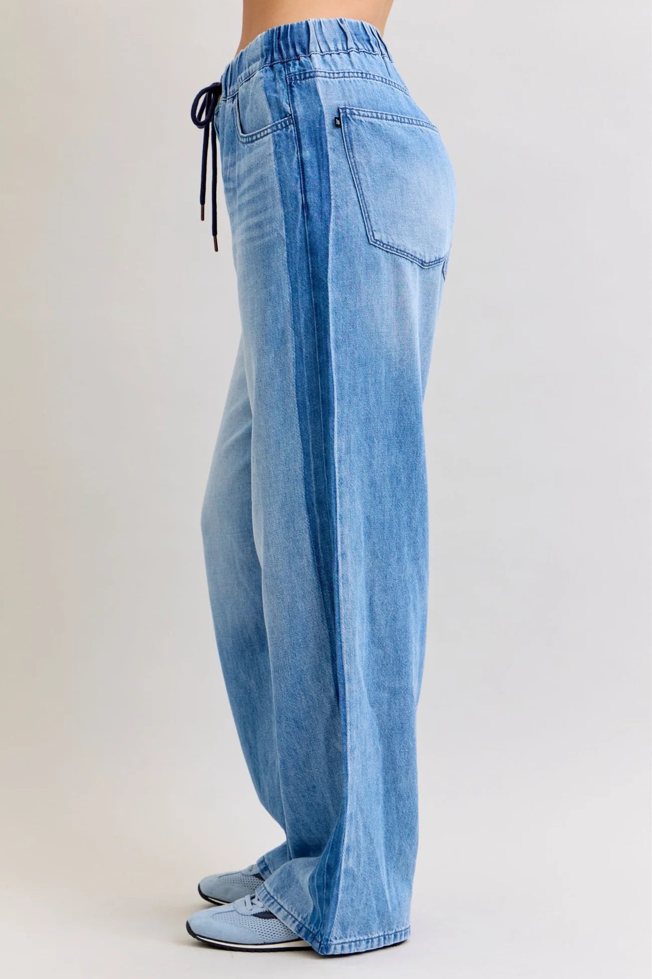JB 881005 HW Wilhemina Elastic WB & Side Panel