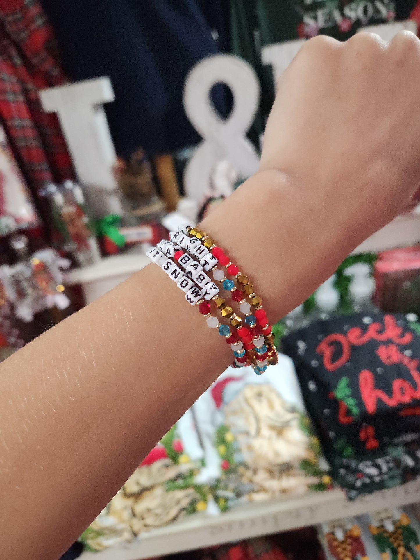 0225-JWL-BRAC-WORD-HLDY