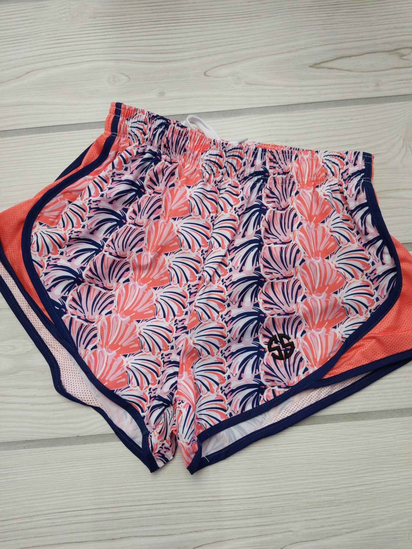 0122 SIMPLY RUN SCALLOP