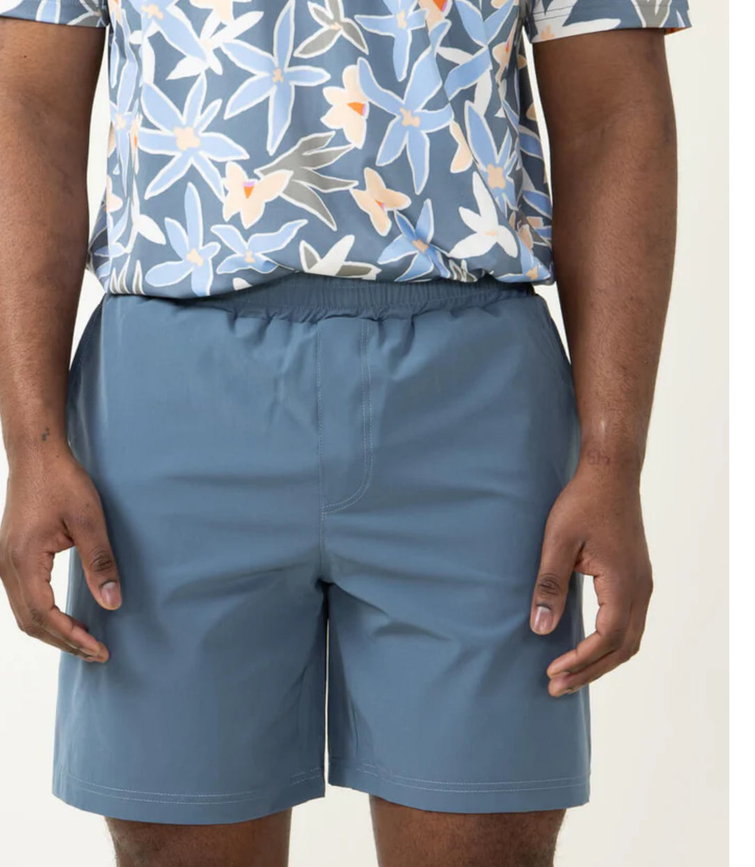 0124-MN-LINEDSHORT-TROP