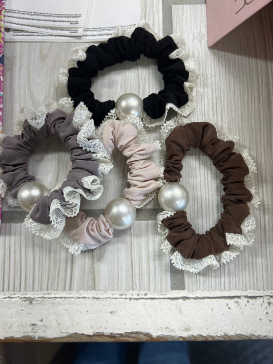 Large Pearl Lace Detail Hair scrunchie