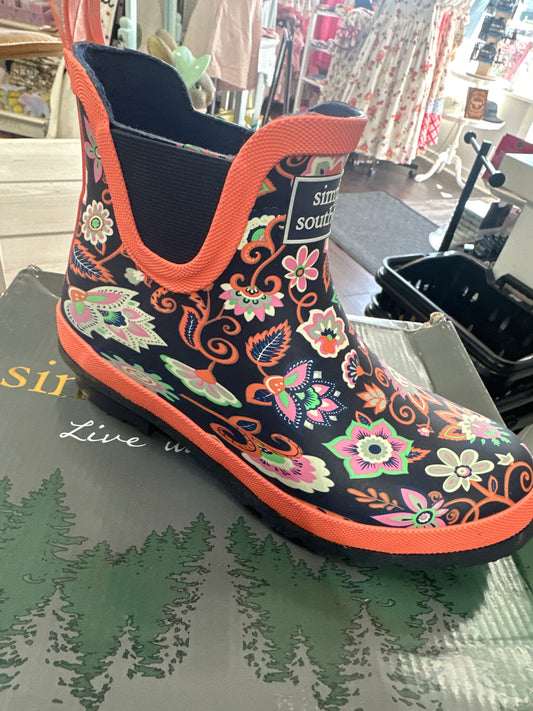 LD 0221 Rainboots flower
