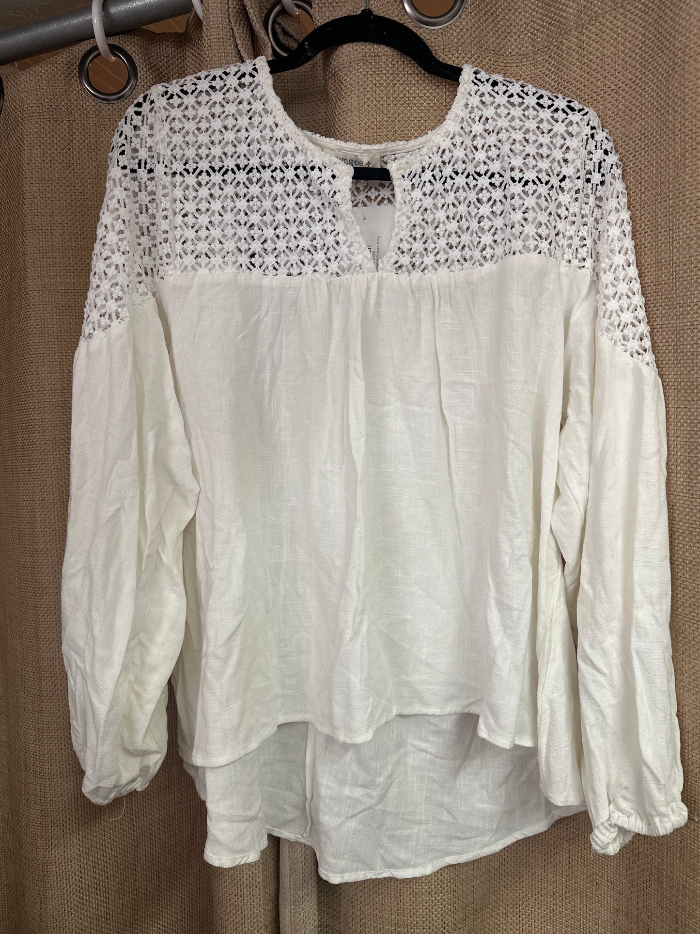 LD Umgee white top