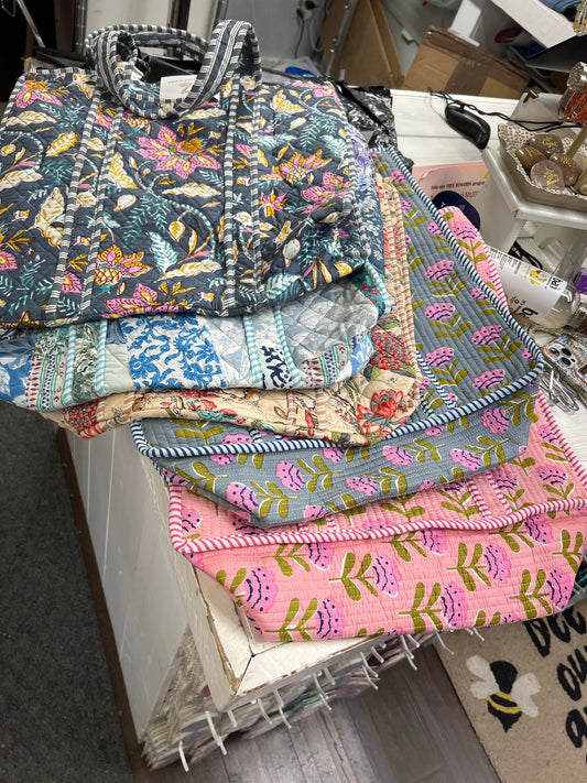Large quilted tote bag
