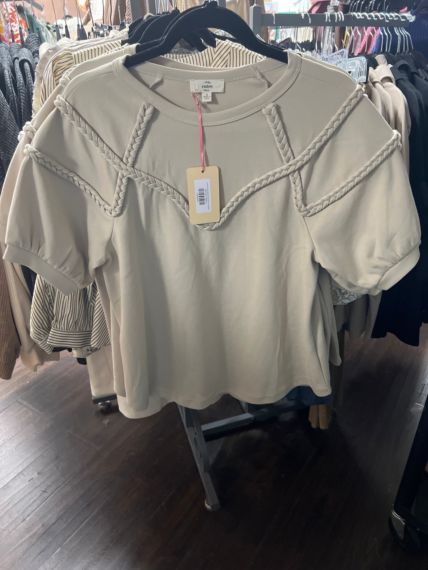 ENTRO-T25094-BRAIDED DETAIL SS TEE-BONE