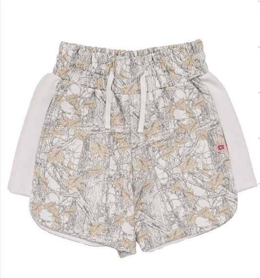 0225-SHORT-CNTRST-CAMOWHT