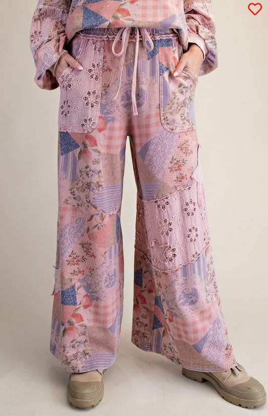 Easel-EB90250 Dusty Rose Patchwork Print Mineral Wash