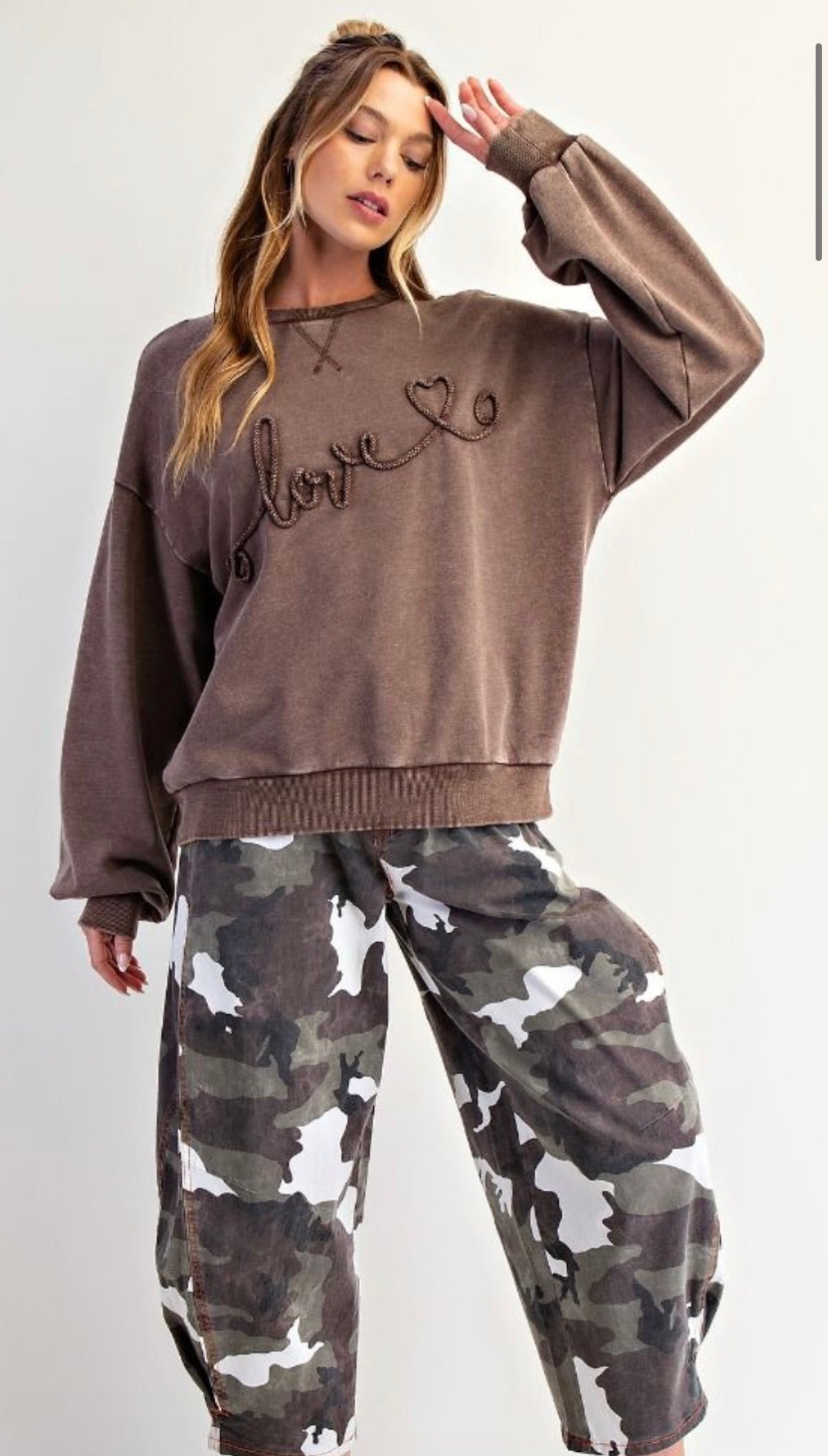 EASEL ET27372 CHOCOLATE LOVE EMBO MONKEY WASHED TERRY PULLOVER