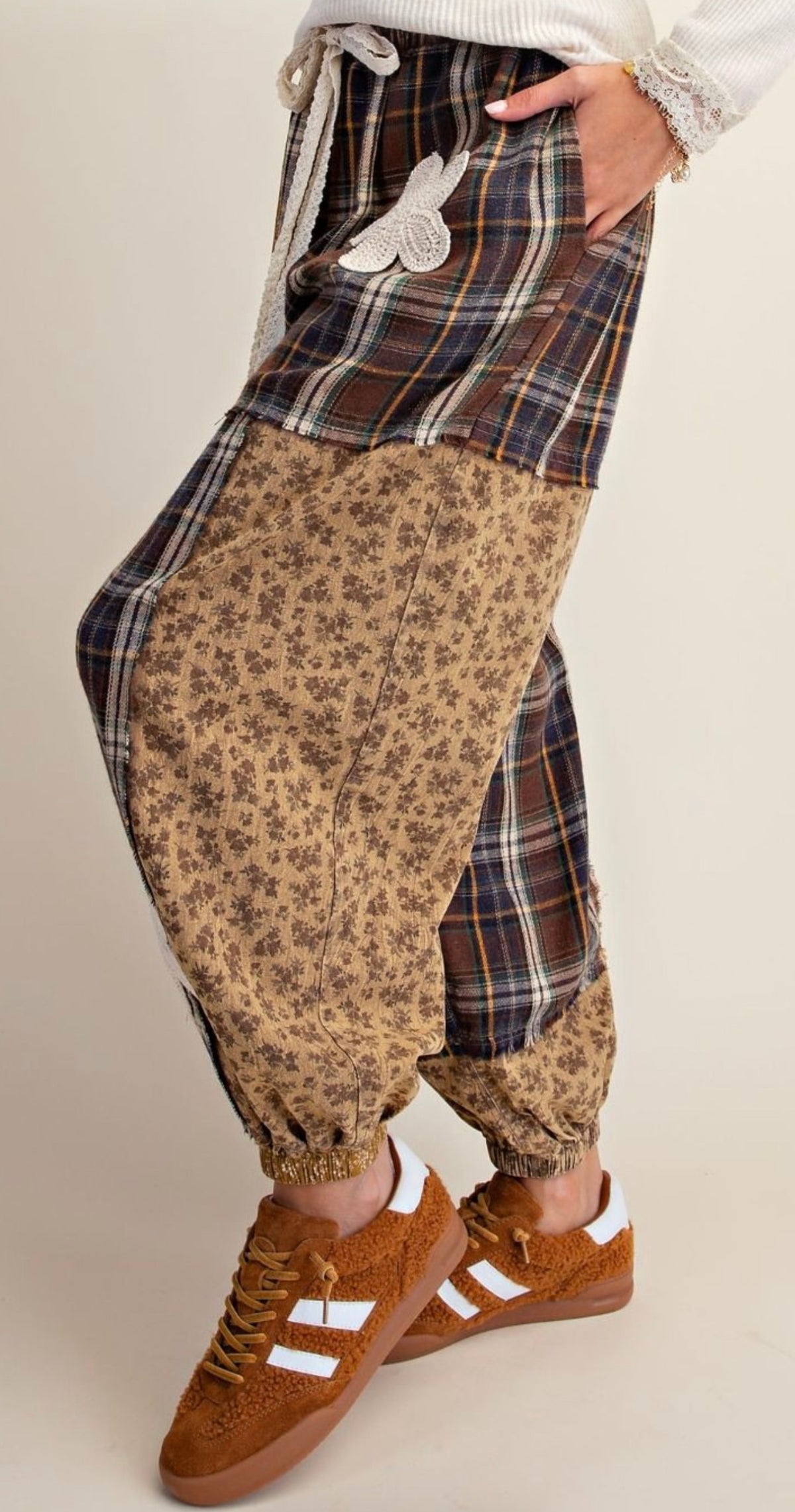 EASEL EB58070 MUSTARD PLAID AND FLORAL PRINTED MIX WASHED PANTS
