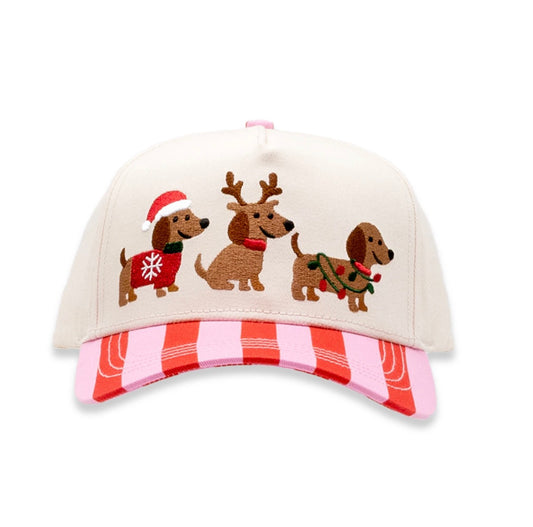 0226-HAT-HOL-DOG