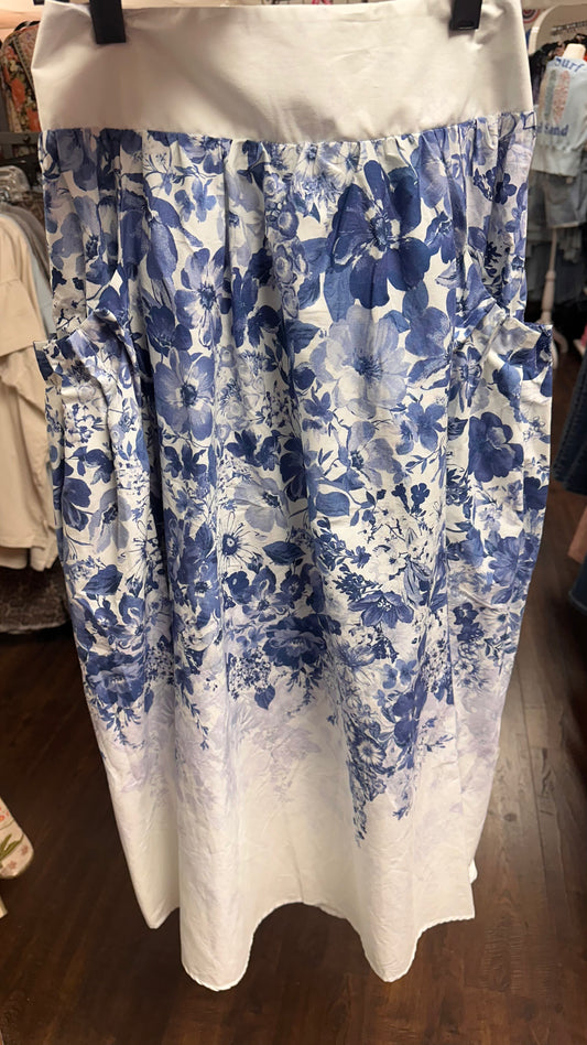 EB57713-Faded Blue Printed Stretch Poplin Floral Skirt