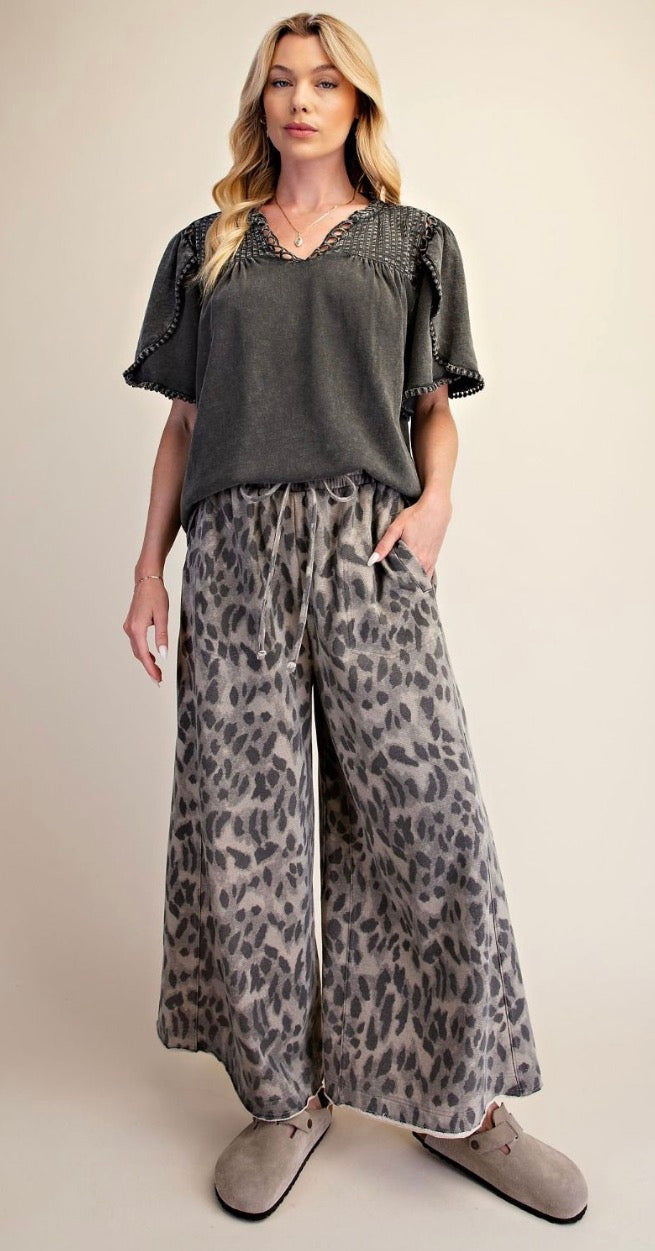 Easel EB58327 ASH ANIMAL PRINT MINERAL WASHED TERRY KNIT PANTS