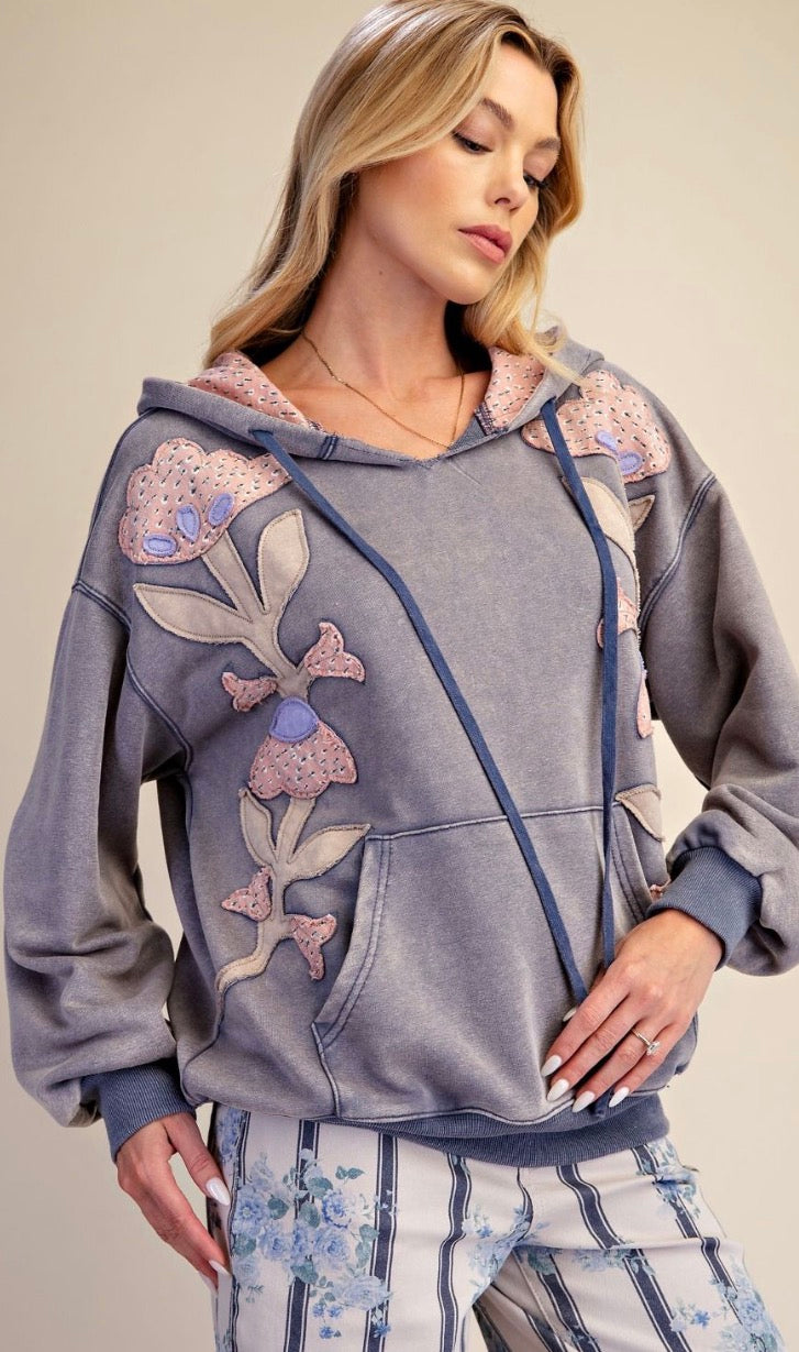 Easel ET30223 Washed Denim FLORAL PATCH WASHED TERRY HOODED PULLOVER