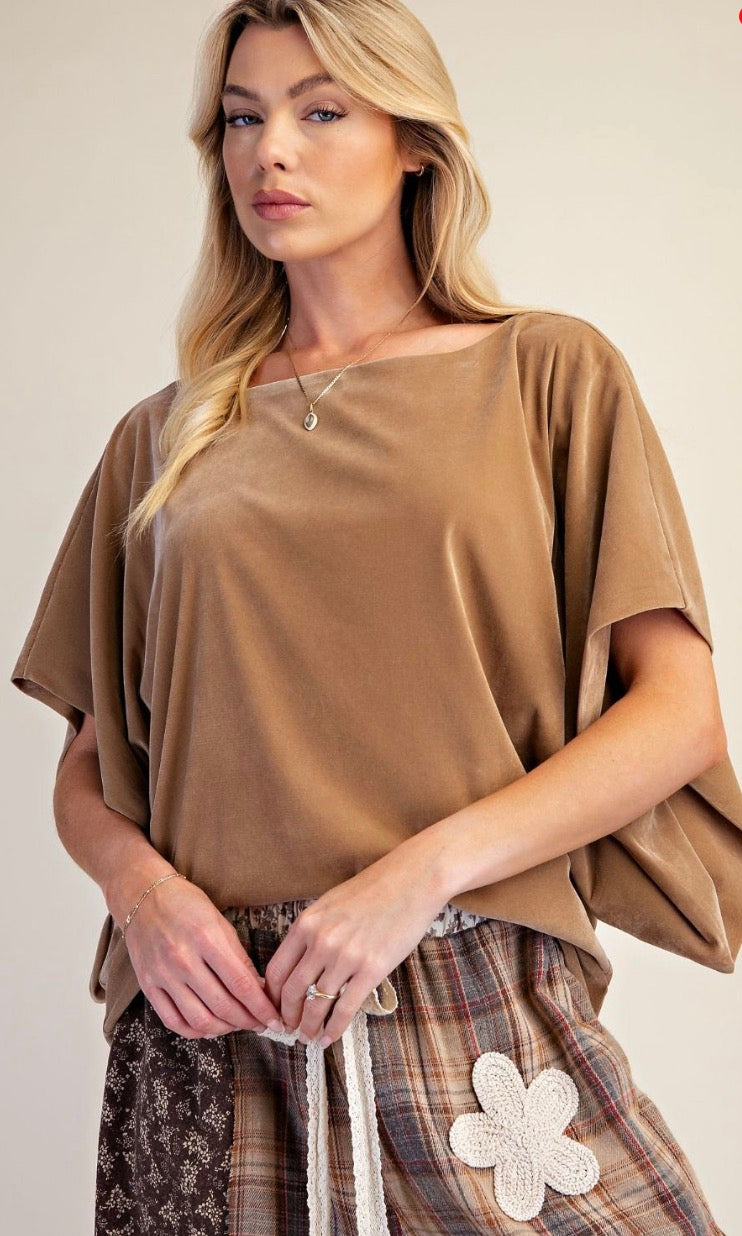 Easel ET30300 Champagne DOLMAN SLVS BURNOUT VELVET TOP