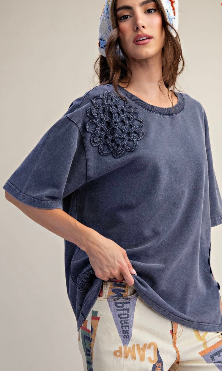 EASEL ET19064 BLUEBERRY CROCHET PATCH DETAILING WASHED TOP