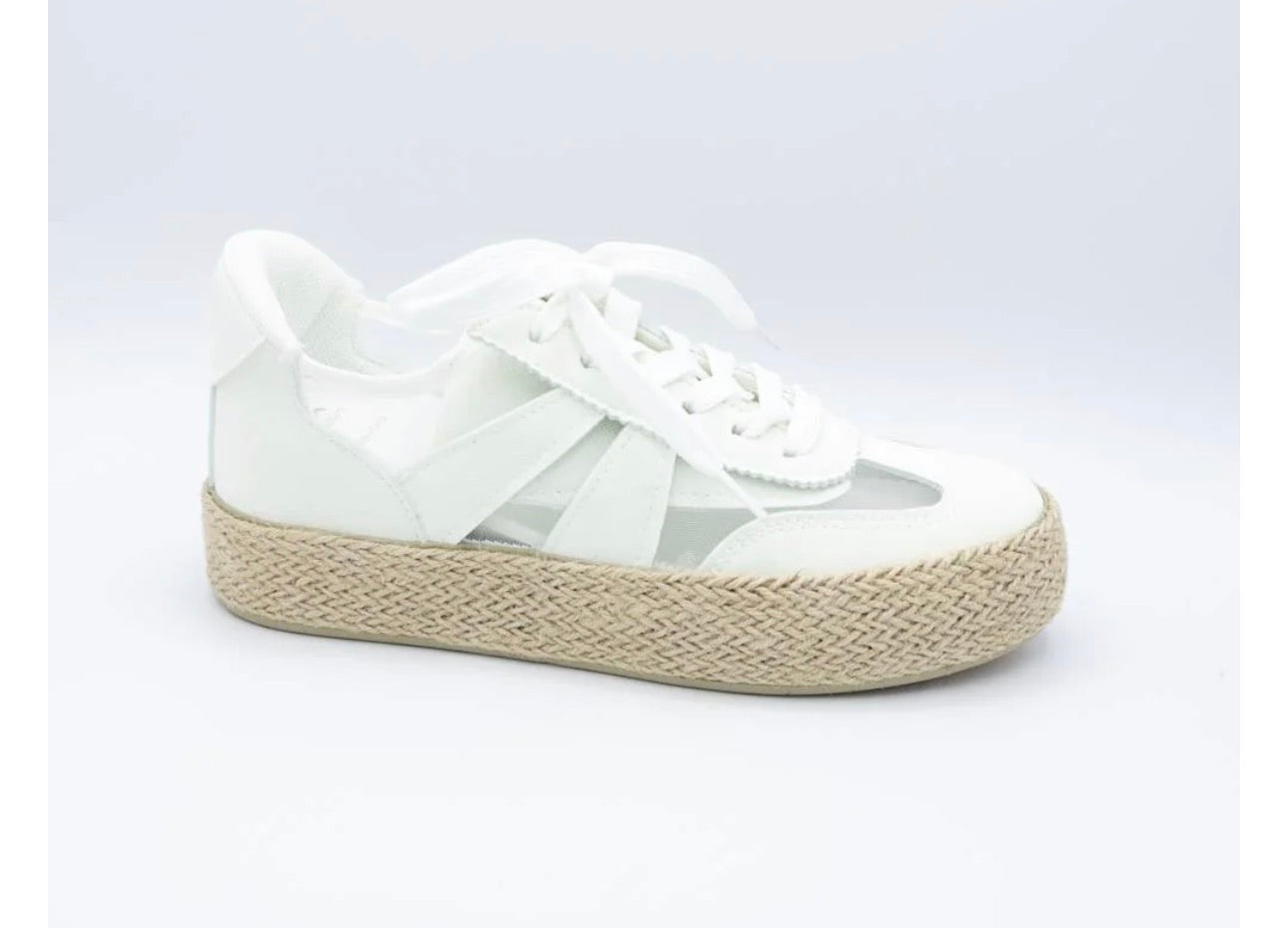 0126-SNEAKER-CLEAR