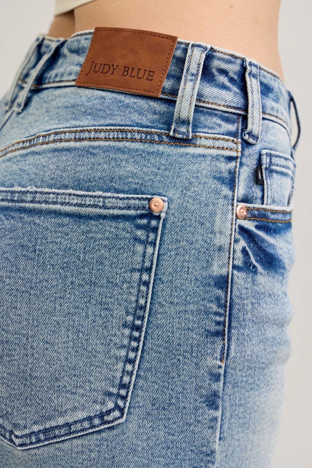 JB 881004 HW Wilhelmina Light Vintage Wash