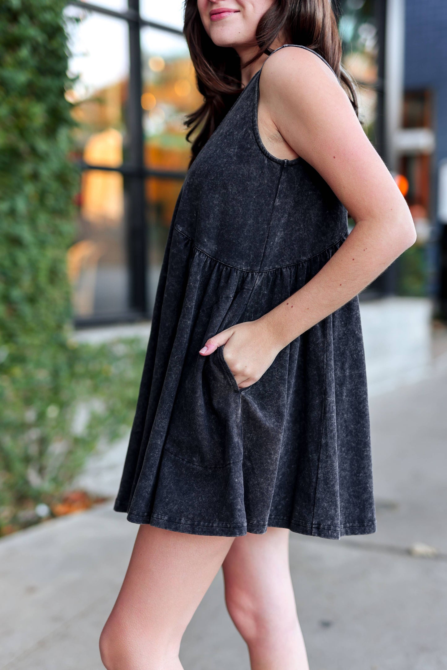 Women's Dress – On The Daily Swing Dress – Midnight