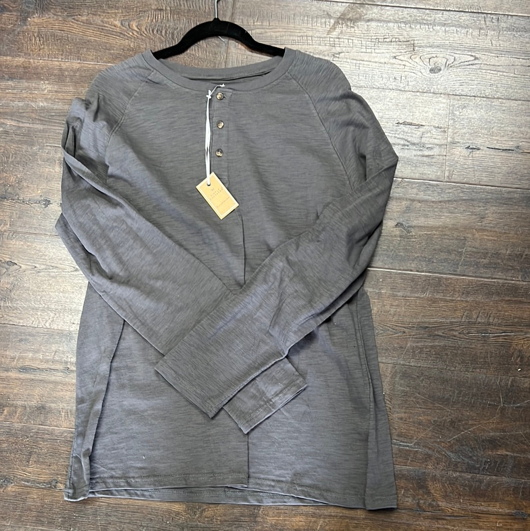 0322-MN-HENLEY-DKGRAY
