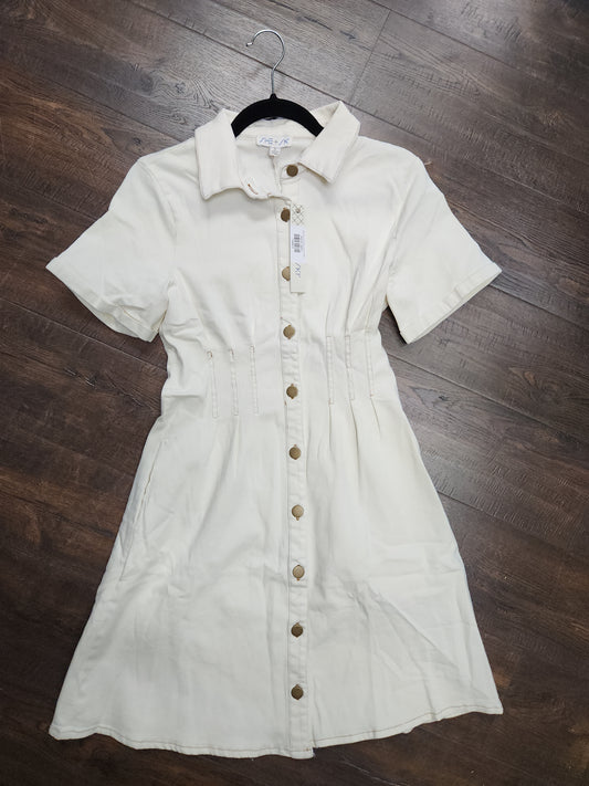 SHE+SKY SY7257 SHORT SLEEVE PLEATED WAIST BUTTON DOWN STRETCH WOVEN DRESS WITH SIDE POCKETS