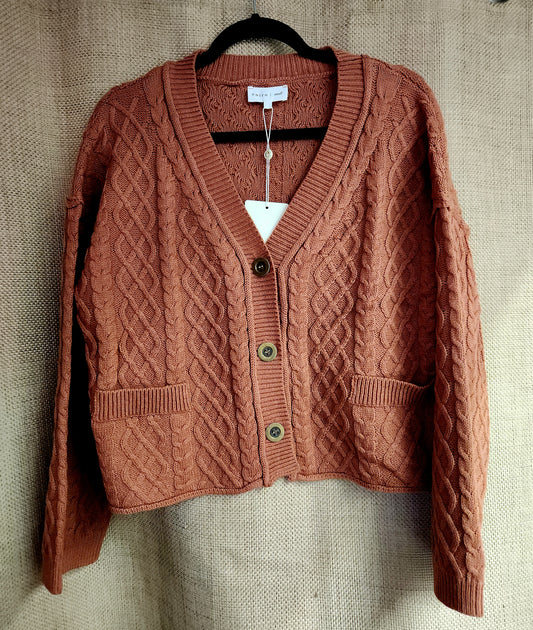 ENTRO - J27810 Cropped Cableknit Cardigan