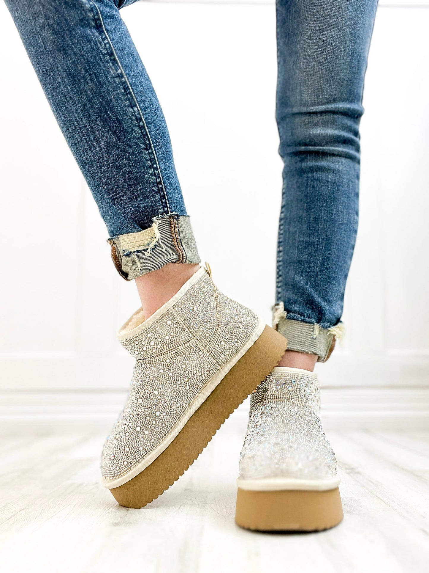 Corkys-Homebody-Clear